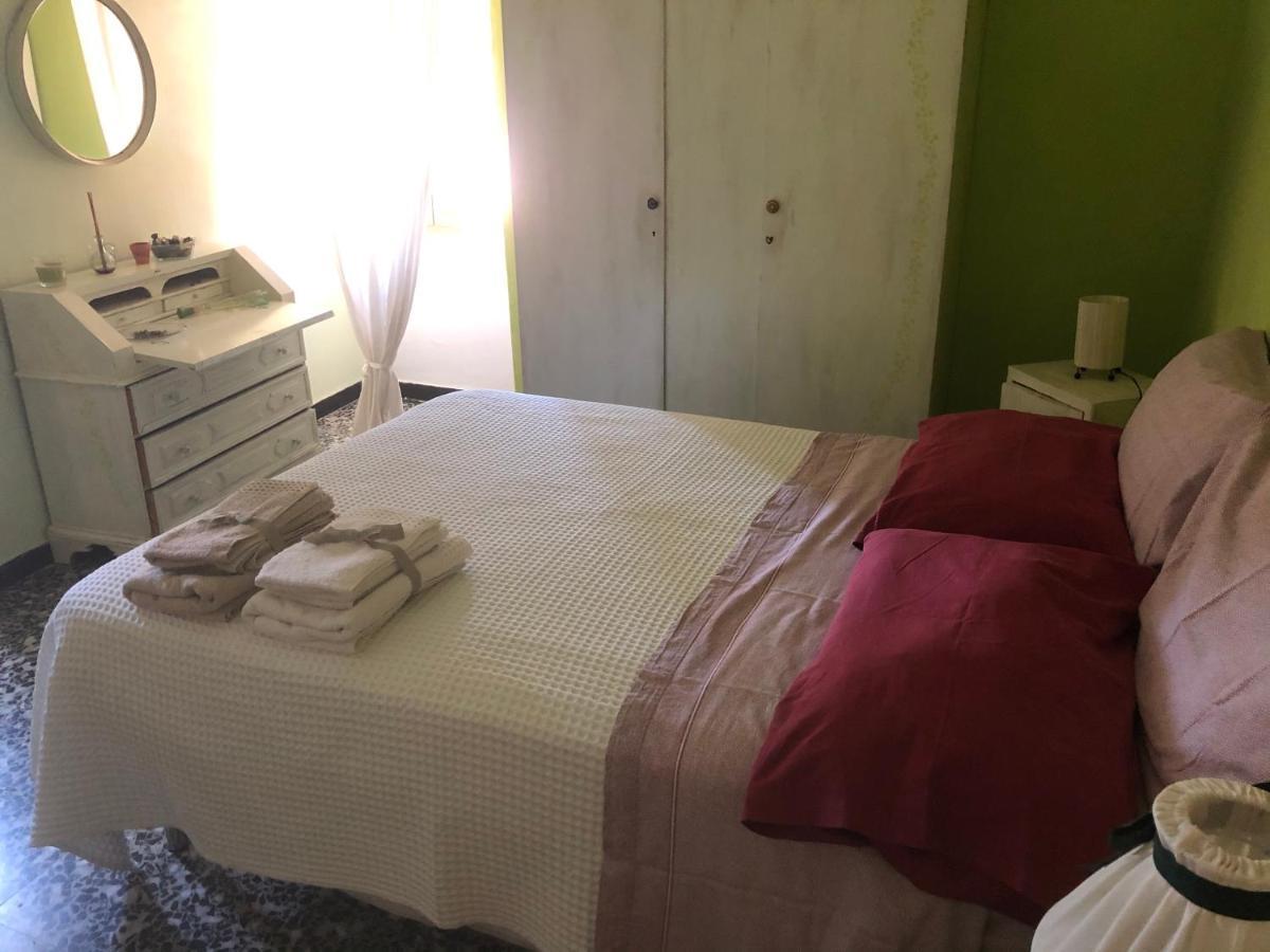 Vacanza Tra Gli Ulivi Chiusanico Exterior foto